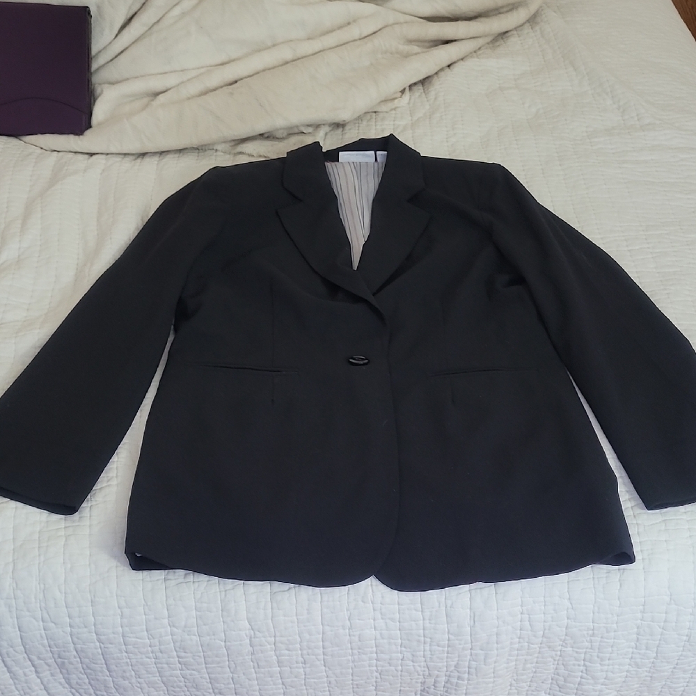 Classic Black Women's Blazer